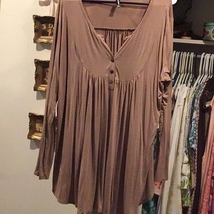 Size 20 casual Tan blouse by Allegiance.